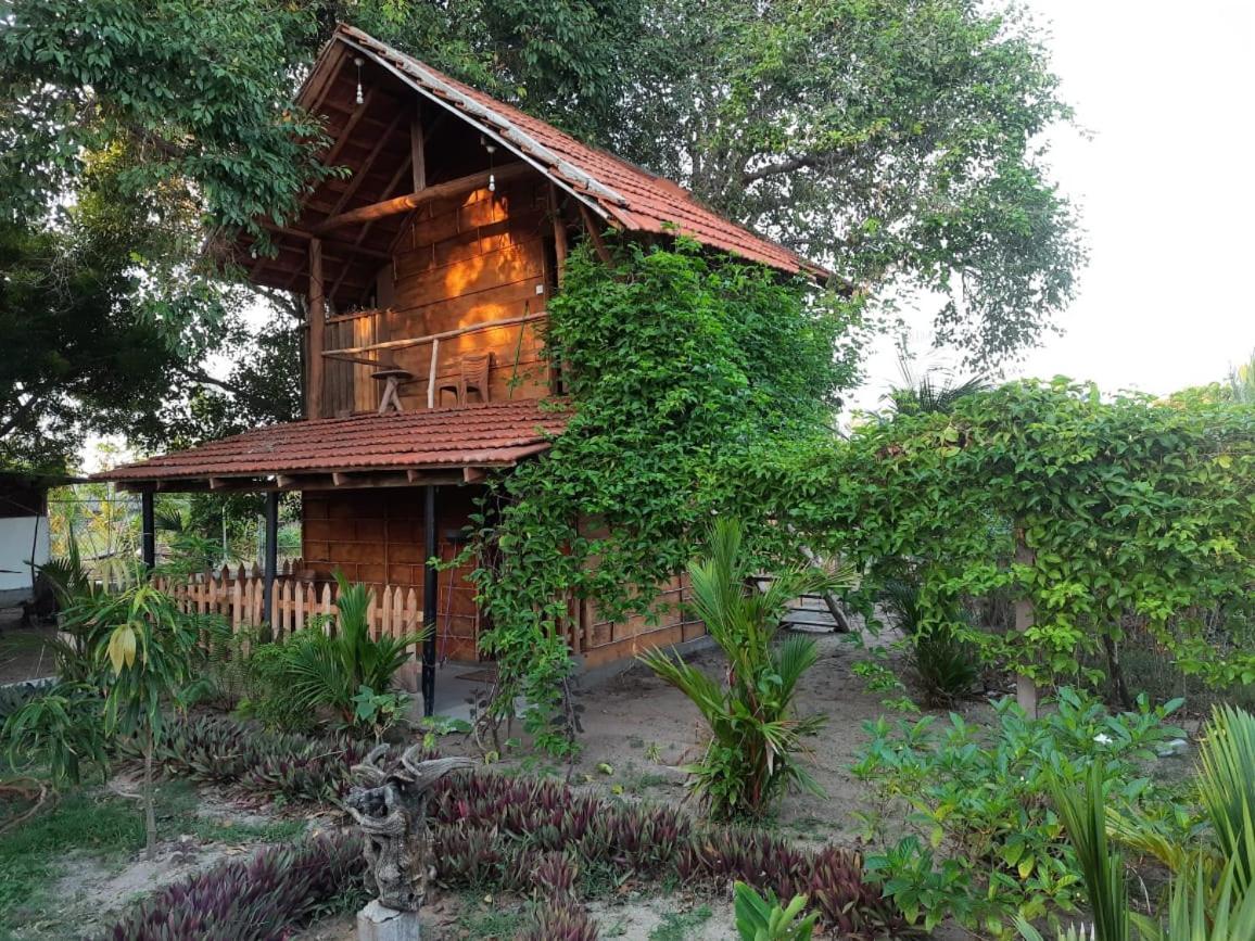 Beach Lagoon Parans Hotel Arugam Bay Exterior foto