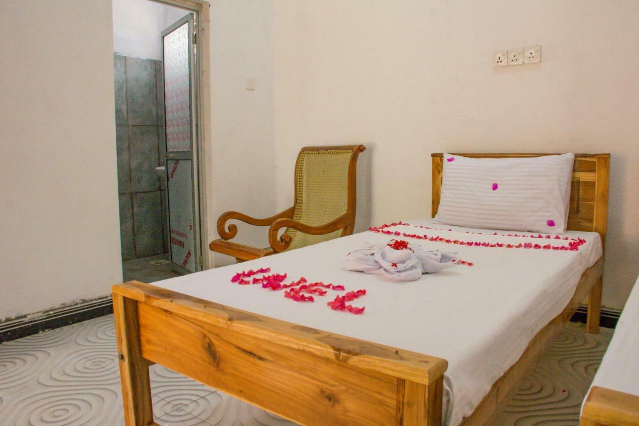 Beach Lagoon Parans Hotel Arugam Bay Exterior foto